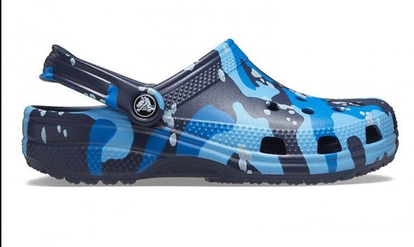 Crocs Unisex Classic Printed Camo Clog - Navy / Multi